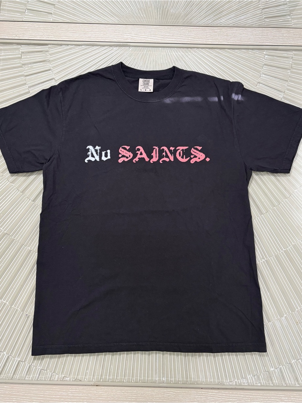 No SAINTS Black Graphic Tee Large